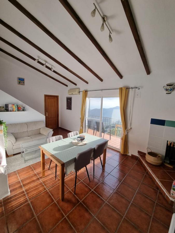 Lovely 2 Bed Apartment With Stunning Views & Pool Cómpeta المظهر الخارجي الصورة